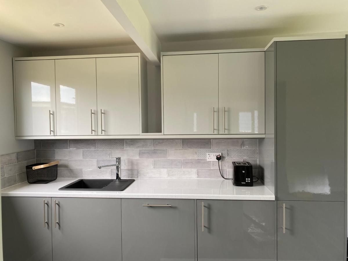 Shore Times Holiday Chalet Parkdean K75 Camber Bagian luar foto